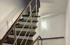 Duplex cu 2 apartamente si subsol cu garaj - 2