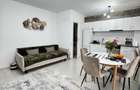 De vanzare apartament 3 camere , 2 bai, aproape de Coresi - 12