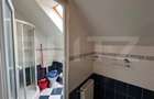 Casa de vanzare, cu 2 camere, zona cu vad comercial. - 12