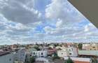 Apartament cu 3 camere decomandat în Faleza Nord - 1