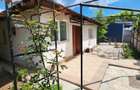 casa de inchiriat , 3 camere, frigider, masina de spalat , centrala pe gaz - 6