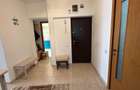 Apartament cu 3 camere decomandat în 1 Mai - 8 Apartament cu 3 camere decomandat în 1 Mai - 8