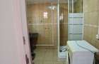 Inchriez apartament la curte - 7