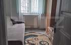 Apartament cu 3 camere, semidecomandat, etaj intermediar, zona Zamca - 7