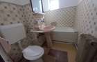 Oferim spre vanzare apartament 2 cam dec. et. 1 in Curtea de Arge? central.