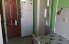 Proprietar inchiriez apartament doua camere cetate strada Arnsberg etaj 3 - 5