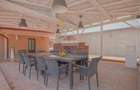 Comision 0 | Casă cu panouri fotovoltaice, piscină, garaj și foișor