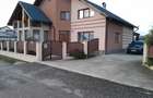 Casa spatioasa, 5 camere, sat Sasar, Maramures, zona vamii, teren 10 ari