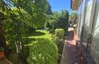 Casa individuala cu piscina. P+1+M. zona foarte buna