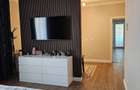 Proprietar Vand Vila . - 2