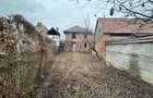 Casa la ro?u cu 7 camere, 2 bai, 1 bucatarie. - 10