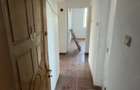 Apartament 3 camere Com Ghimpati - 5