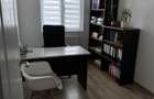 Apartament cu 3 camere semidecomandat în Micro 15