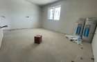 Apartament cu 2 camere decomandat + curte cadastrata - 2