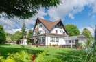 Pensiune de v&acirc;nzare &icirc;n Bran, cu rating 9.8 Booking și 4.9 Google - 1