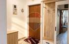 Apartament cu 3 camere de vanzare in zona centrala - 2