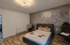 Casa de vanzare compartimentata in 3 apartamente - 2