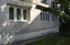 Apartament cu 3 camere decomandat în Huși - 3