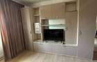 Inchiriez apartament 2 camere decomandate zona 1 decembrie etajul 1 - 2