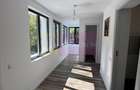 Casa de vanzare cu 2 apartamente in Azuga - 10