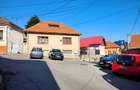 Casă cu 3 camere cu Teren 270 Mp în Schei - 1