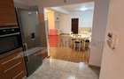 Apartament cu 3 camere semidecomandat în 1 Mai - 12