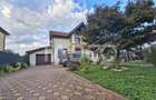 Casă cu 5 camere cu Teren 408 Mp în Central - 19