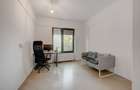 Apartament cu 3 camere decomandat în Văcăresti - 16