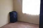 Casa de vanzare 2 locuin?e in aceea?i curte, teren generos 3.855 mp - 5