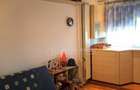 Apartament cu 3 camere semidecomandat în Văcăresti - 9