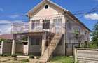 Casă cu 5 camere cu Teren 1700 Mp în Rădoiești - 1