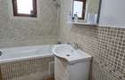 Inchiriez apartament 3 camere - 3