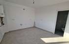 Apartament cu 3 camere decomandat în Micălaca - 3