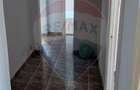 Apartament cu 3 camere de vanzare in zona Periferie - 1