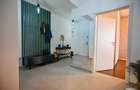Apartament cu 3 camere decomandat în Tractorul - 27