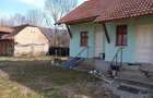 casa cu anexe, gradina, livada, in centrul loc. Lisnau - 1