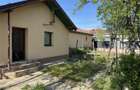 Casa cu pivnita si curte mare in mediul rural - 2