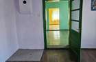 Casa ComCarta judSibiu curte si gradina 3 camere hol baie grajd sura magazie pivnita Apa gazul la poarta si curent Fantana in curte Zona buna PRET NEG - 8