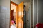 Casă individuală cu 3 camere cu Canalizare în Holbav - 50