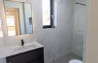 Casă cu 4 camere cu Teren 706 Mp în Central - 14 Casă cu 4 camere cu Teren 706 Mp în Central - 14