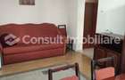 Apartament cu 3 camere semidecomandat în Central - 3
