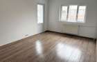 Apartament 3 camere - Etaj 2/4 - Renovat - 8