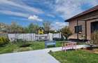 Casă individuală cu 3 camere cu Canalizare în Central - 2