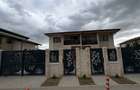 Casă cu 4 camere în Alba Iulia - 1
