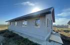 Casă cu 4 camere cu Teren 400 Mp în Balotești - 1