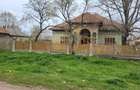 Casă cu 9 camere cu Teren 9108 Mp în Central - 3