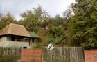 De vanzare CASA (2 corpuri) si teren (curte) - 1