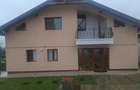 Casă cu 4 camere în Central - 3