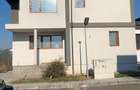 Casă cu 4 camere cu Canalizare în Pipera - 1