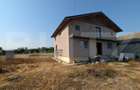 Casă individuală cu 6 camere cu Canalizare în Bungetu - 1